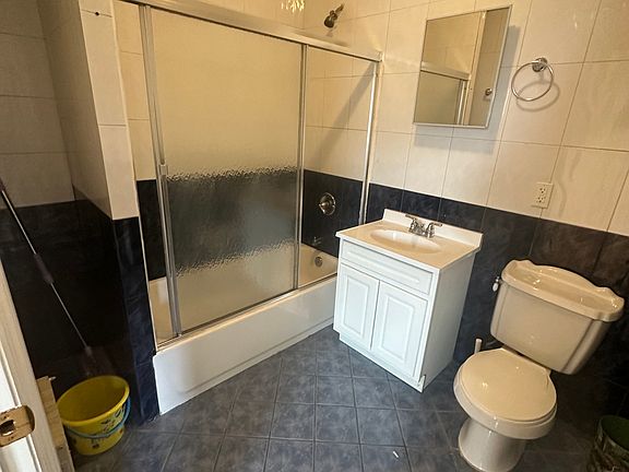 4th image of 4728 Beach 47 St #1A