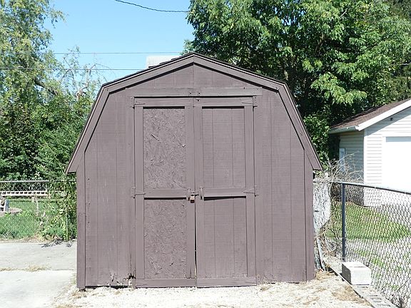 5th image of 272 Thew Ave