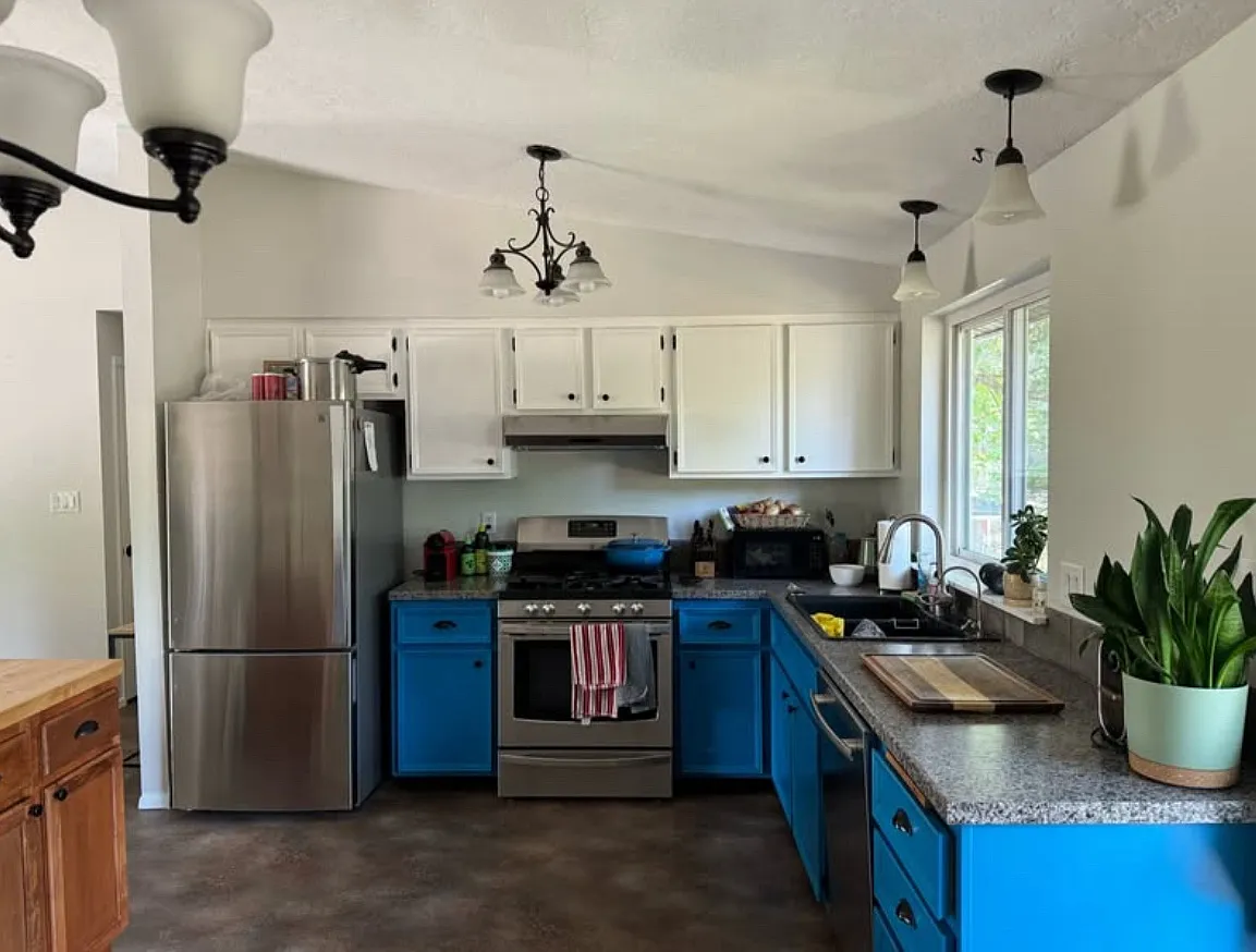 4 bed, 2028 sqft, $895 — Photo 2