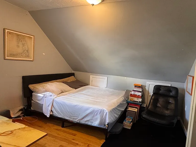17 Farragut Ave #2 — Photo 10