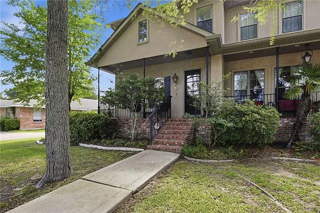 2 bed, 2.5 bath, 2156 sqft, $2,500 — Photo 2