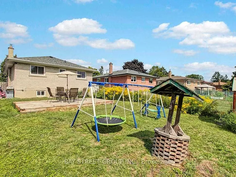 23 Dalcourt Dr #MAIN — Photo 5