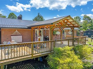 75 Hawthorne Dr, Brevard, NC 28712