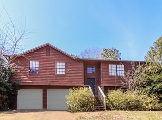 936 Mainstreet Lake Dr, Stone Mountain, GA 30088