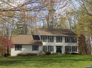 8 Higgins Dr, Vernon, NJ 07462