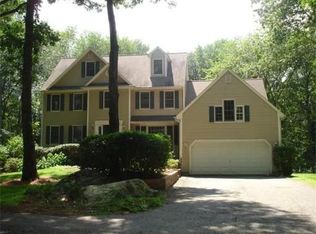 163 Robin Hill Rd, Chelmsford, MA 01824