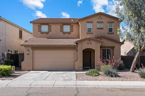 3557 E Odessa Dr Photo 1