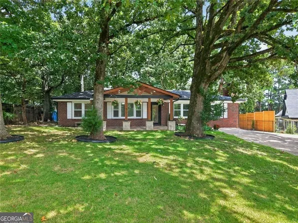 797 E Morningside Dr, Lawrenceville, GA 30043