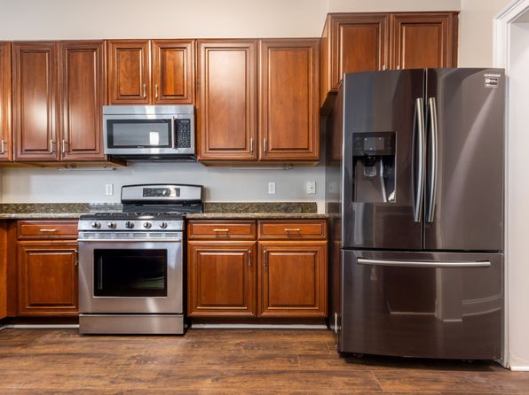 155 Sterling Manor Dr #3304