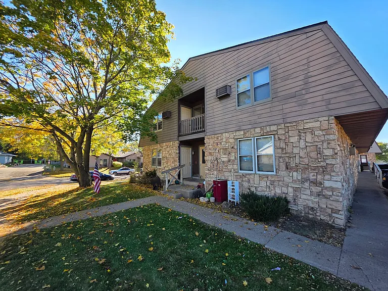 4932 Coventry Ct — Photo 9