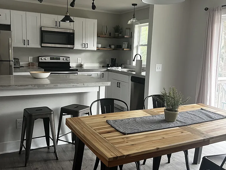 503 Longleaf Rd #1B — Photo 4