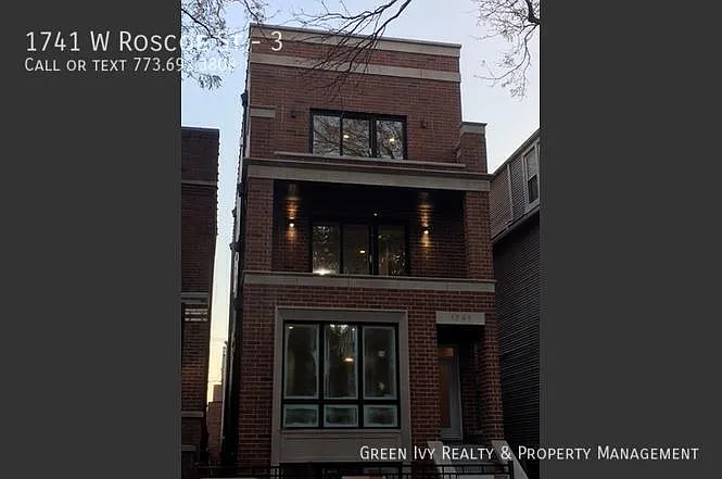 1741 W Roscoe St #3 — Photo 1