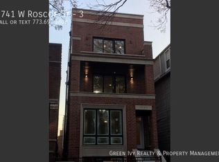 1741 W Roscoe St #3, Chicago, IL 60657