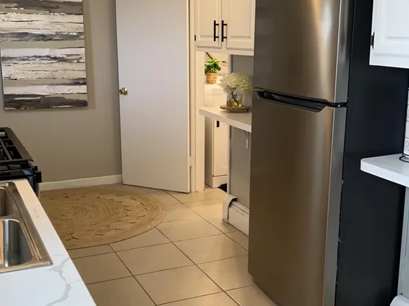 1601 Central Ave #1611, Lake Station, IN 46405