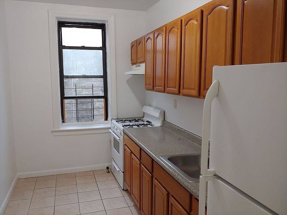 2nd image of 3720 81st St APT 6E