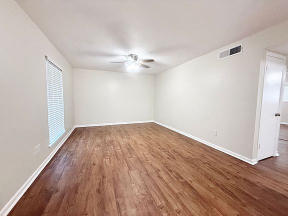 2nd image of 321 E Cedar St #Ced2107