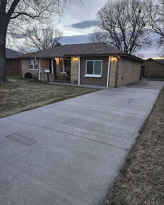 1st image of 90 S Elder Ave