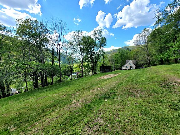 5th image of 138 Ralph Kelley Ln