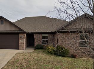 1704 Been Rd, Bentonville, AR 72713