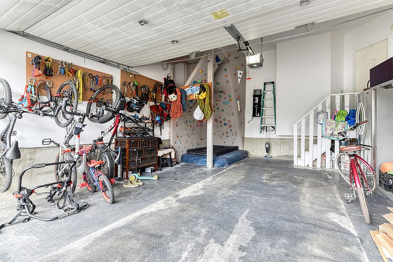 Calgary Townhouse for rent - 3 Bedrooms — photo 35