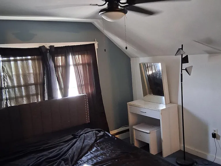 78 Savoy Pl — Photo 14