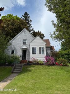 85 High St, Lee, MA, 01238