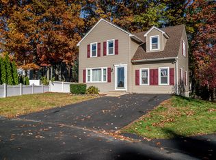 36 Evelyn Ct, Dracut, MA 01826