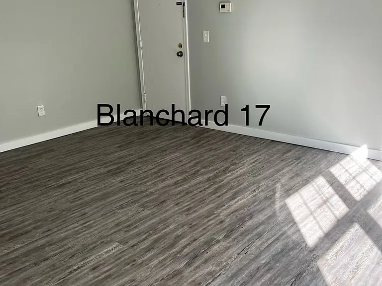 14 Blanchard Pl #17 — Photo 6