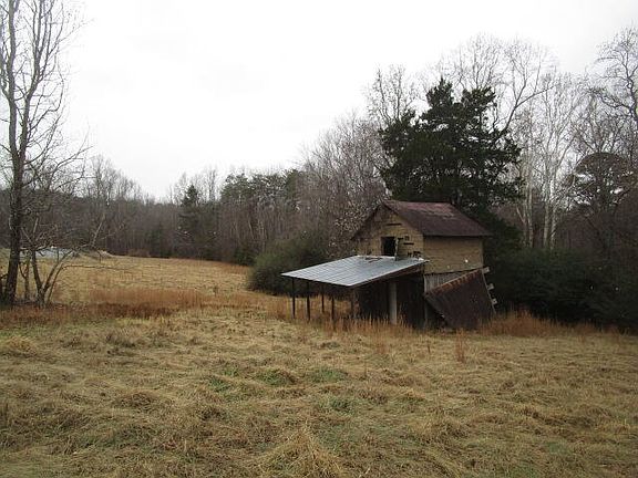 4th image of 475-479 Corning Dr