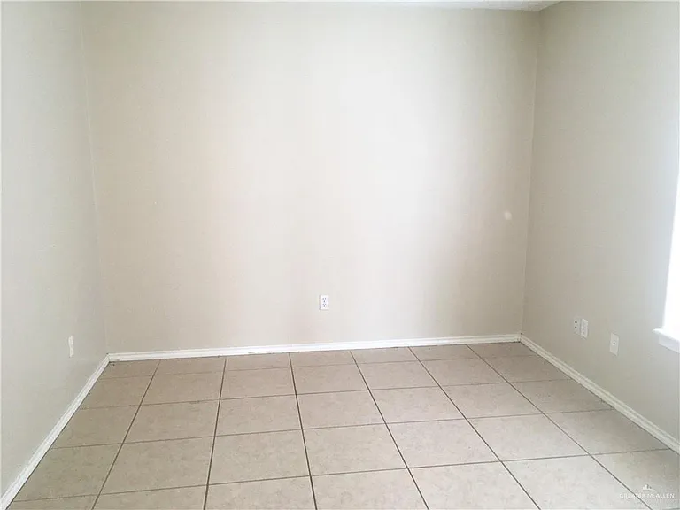 1029 French Ave — Photo 10