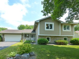 6740 Polaris Ln N, Maple Grove, MN 55311