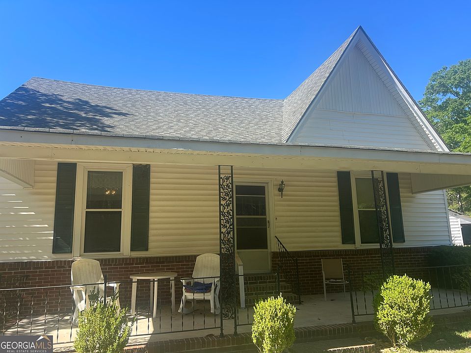 1st image of 301 Watson St