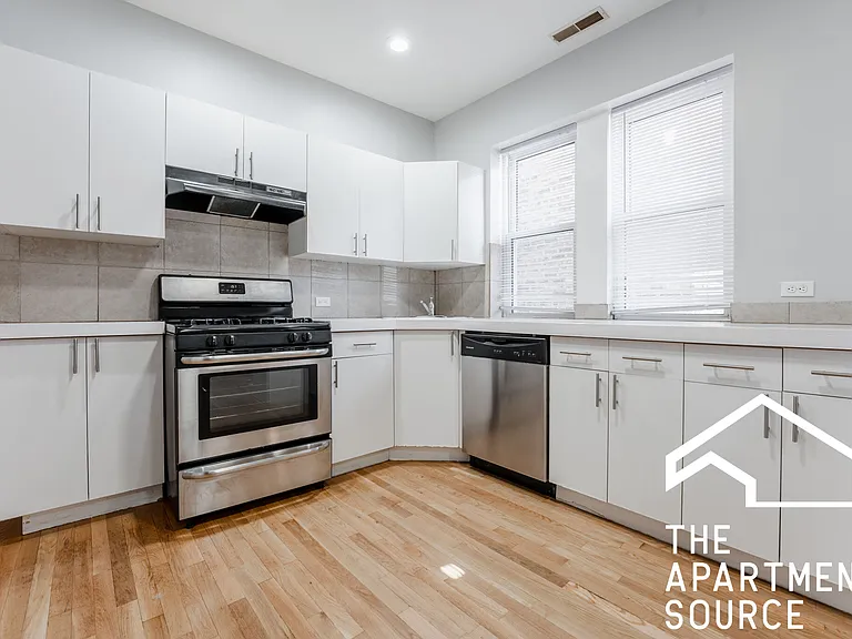 4452 N Sheridan Rd #4450-1 — Photo 11