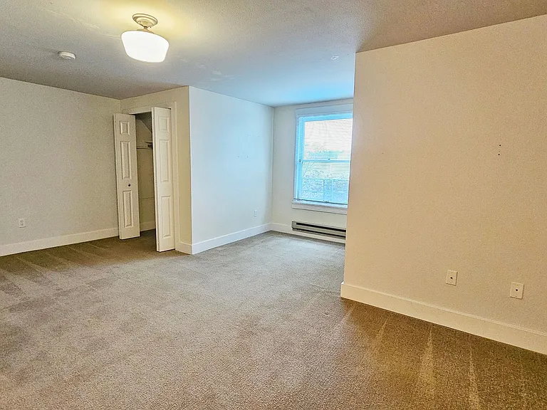 1419 Boylston Ave — Photo 10