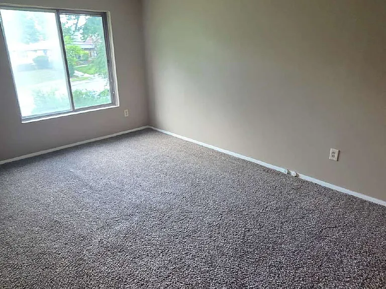 4525 E 143rd St #I — Photo 7