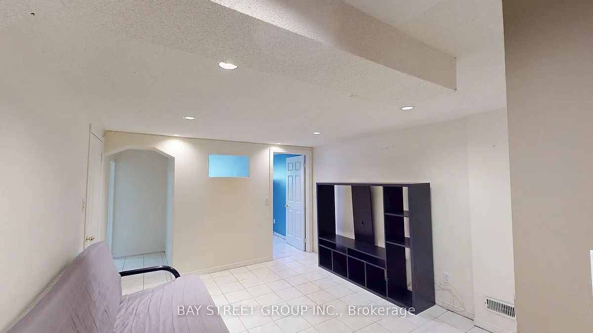 Building Photo - 36 Grandview Ave #BASEMENT