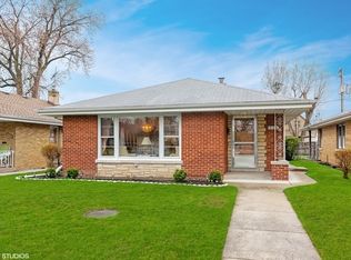 5128 Grove St, Skokie, IL 60077