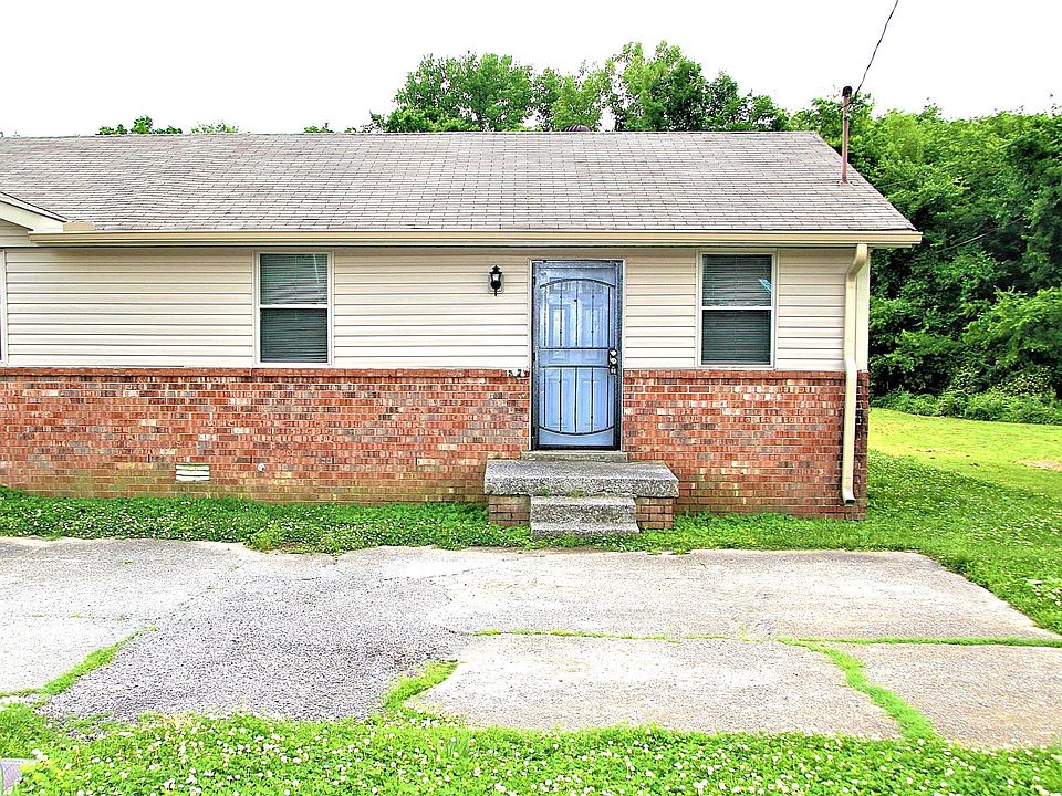 1st image of 3728 Village Trl