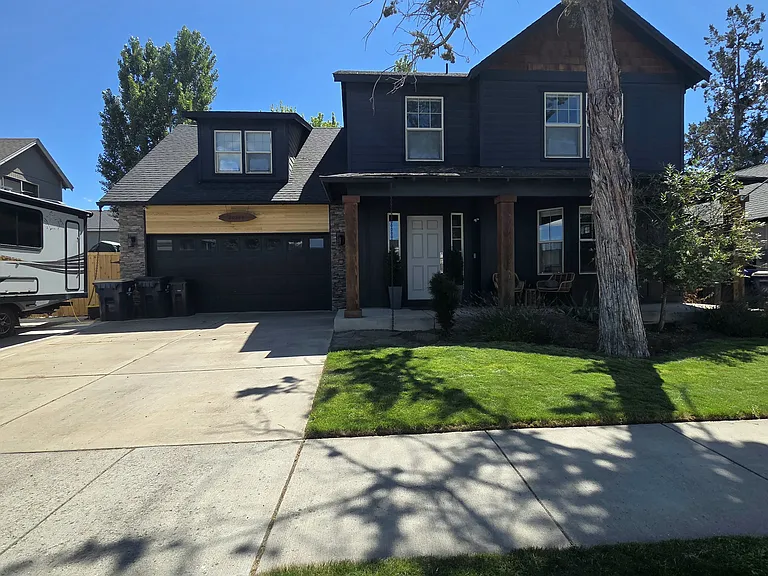 20584 Dylan Loop — Photo 1