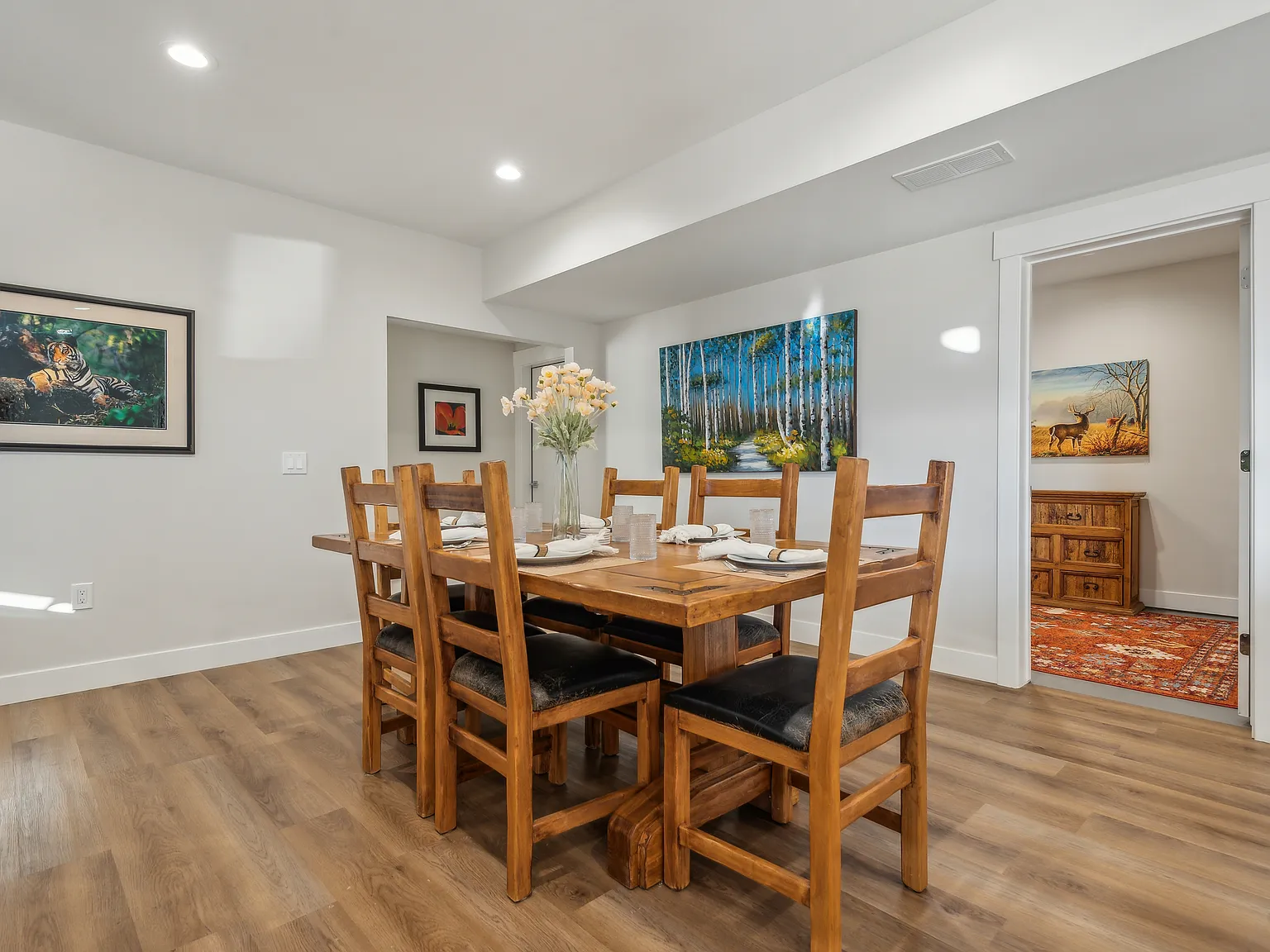 1 bed, 1650 sqft, $986 — Photo 2