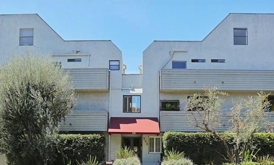 1st image of 839 Larrabee St APT 12
