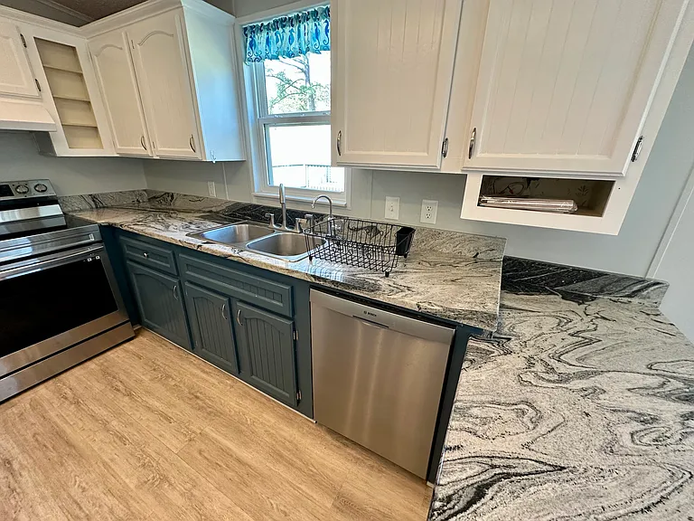 419 Quartermaster Ct — Photo 42
