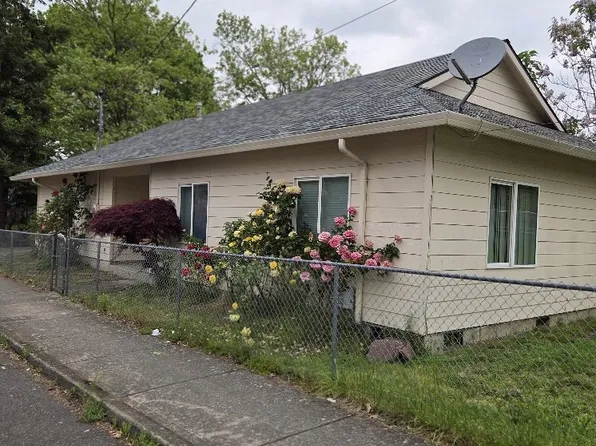 17329 SE Alder St, Portland, OR 97233