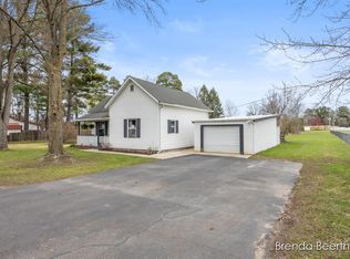 325 Cedar, Howard City, MI 49329