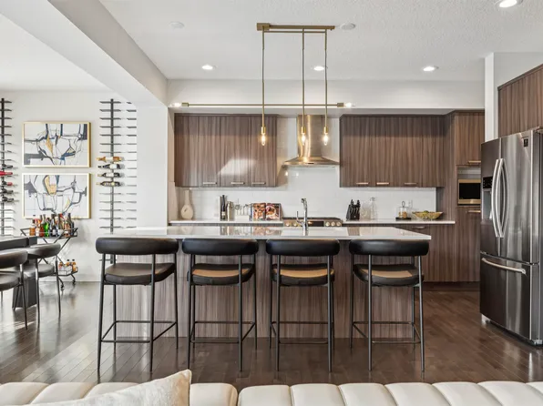 3112 Allan Lndg SW, Edmonton, AB T6W 2R7