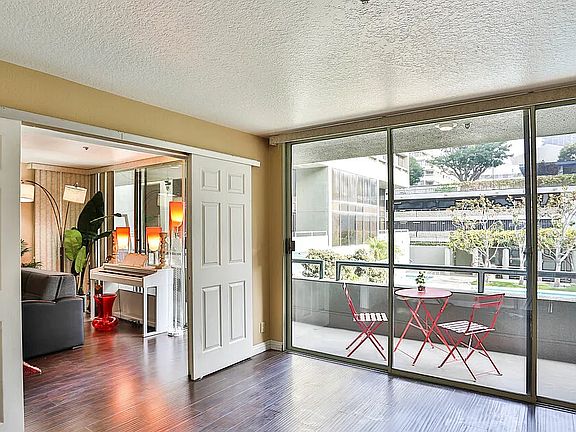 5th image of 880 W 1st St APT 307