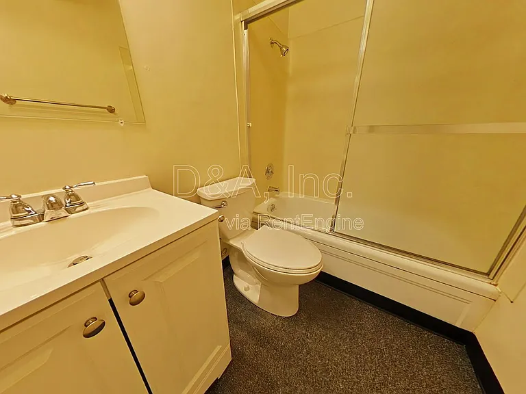 2709 NW Taylor Ave — Photo 8