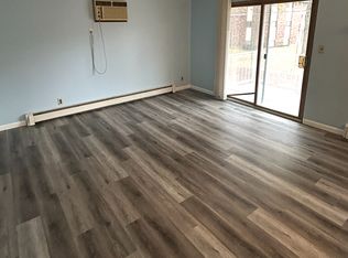 616 S New St #3, Springfield, IL 62704