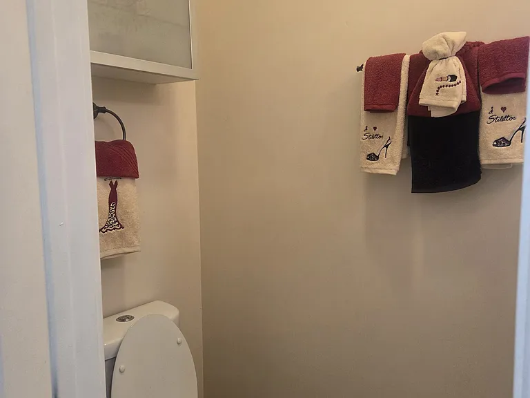 61 E Valencia Dr — Photo 37