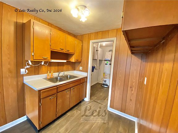 4th image of 705 S Main St #3